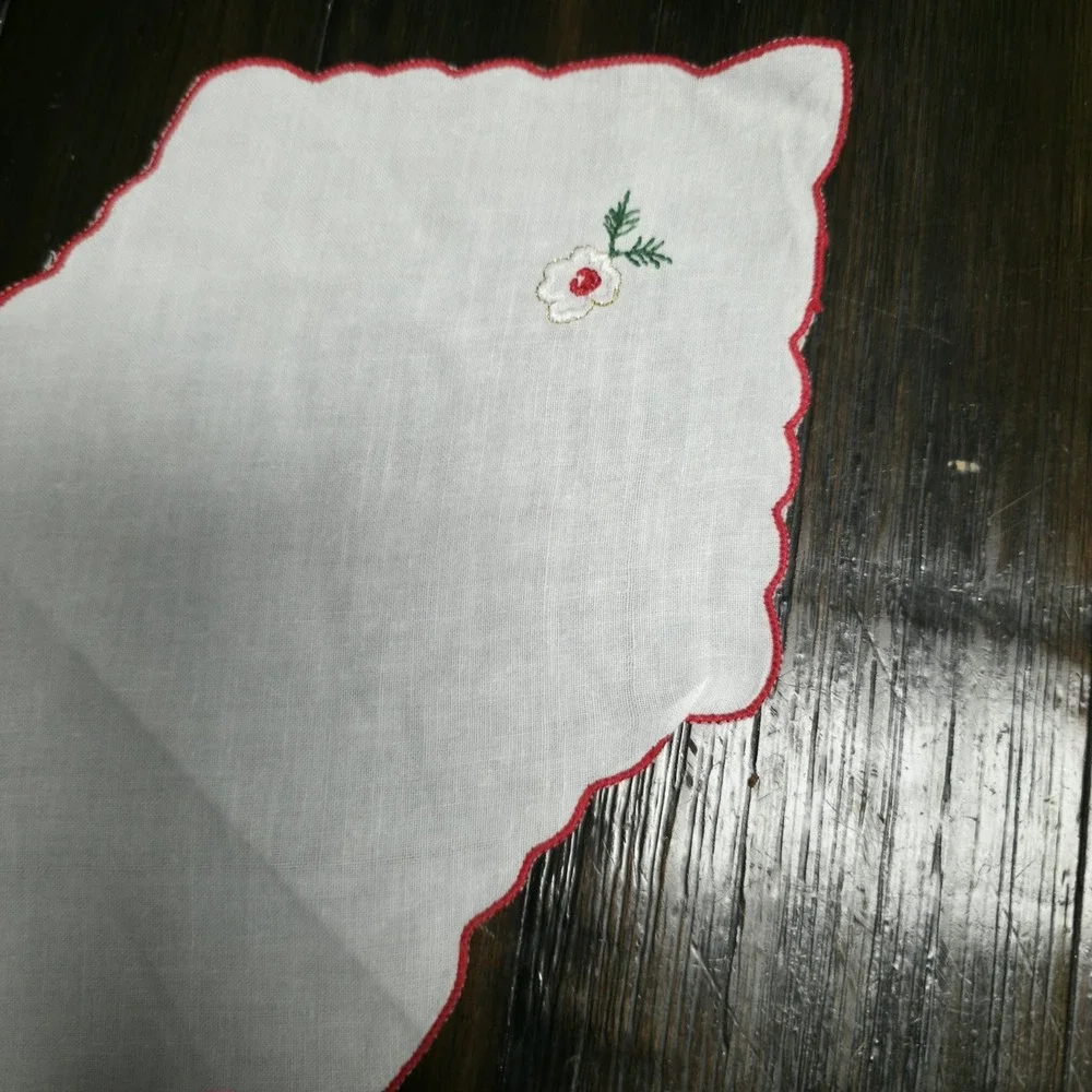 Vtg Christmas Bread Basket Liner Embroidered Poinsettia Roll Cover Bun Warmer